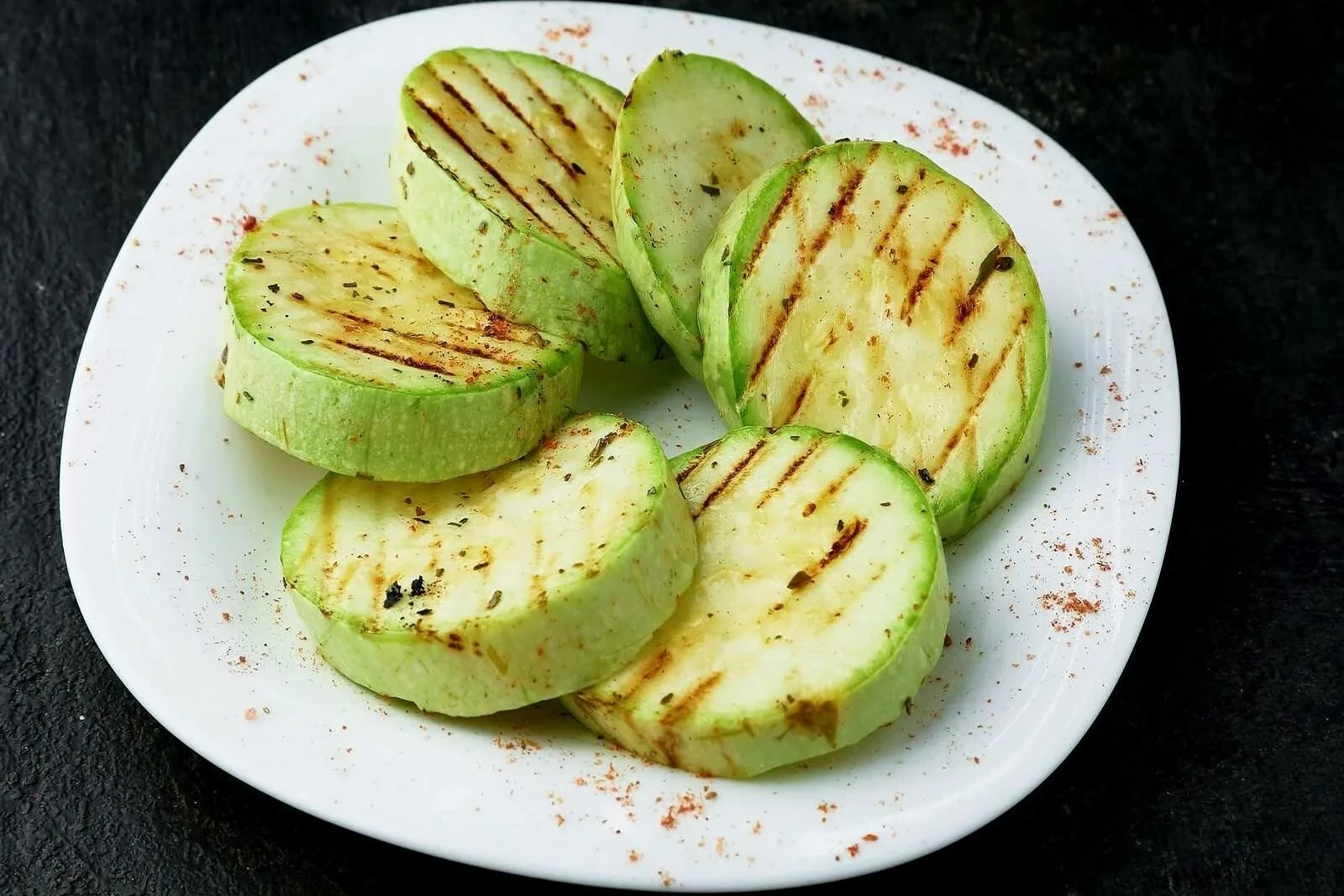 Кабачок на мангале